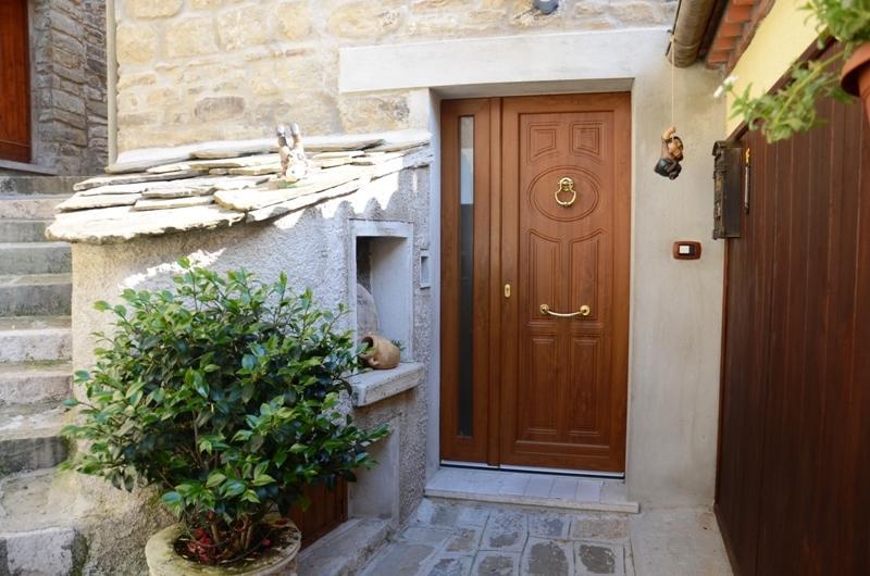 B&B La Perla Nelle Dolomiti Castelmezzano Exterior photo